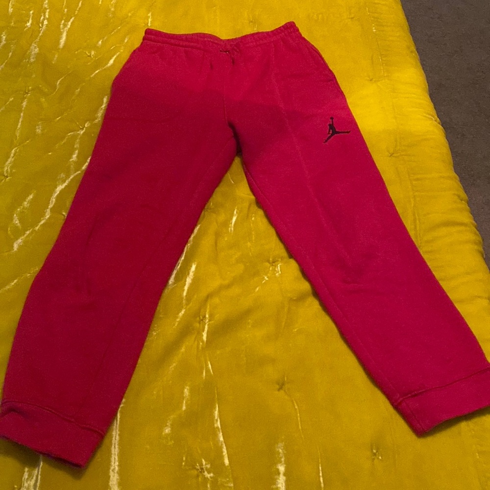 Boys size medium Jordan sweats
